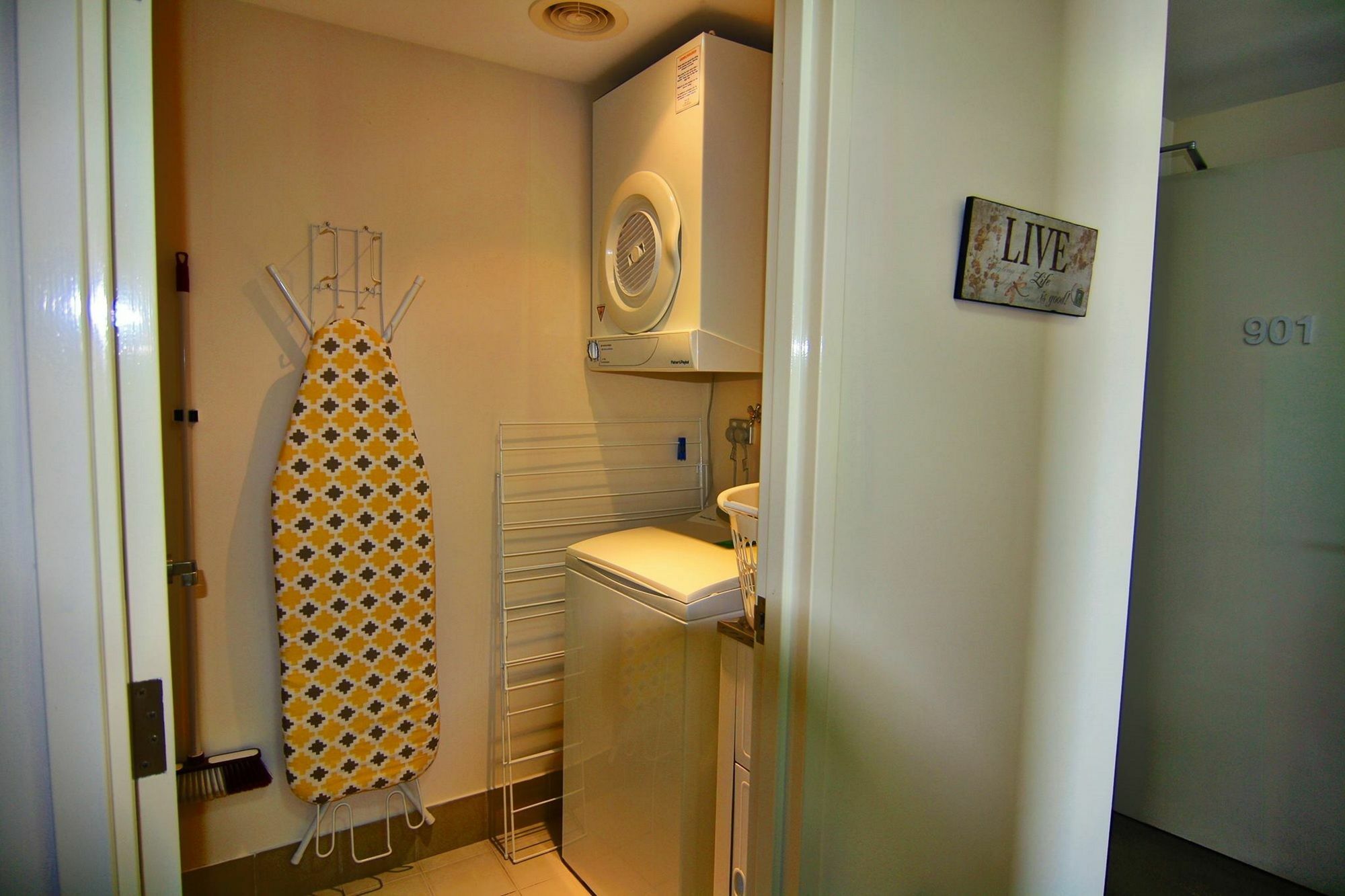 Sevan Apartments Forster Bagian luar foto